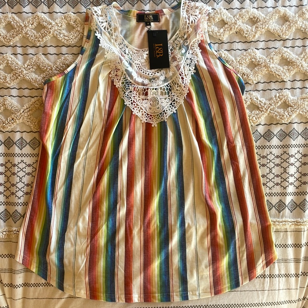 Woman’s L&B serape tank top.